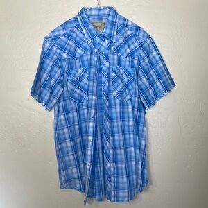 Men’s wrangler blue snap shirt